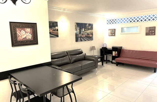 COMBO 2 APARTMENTS OCEAN MANOR
