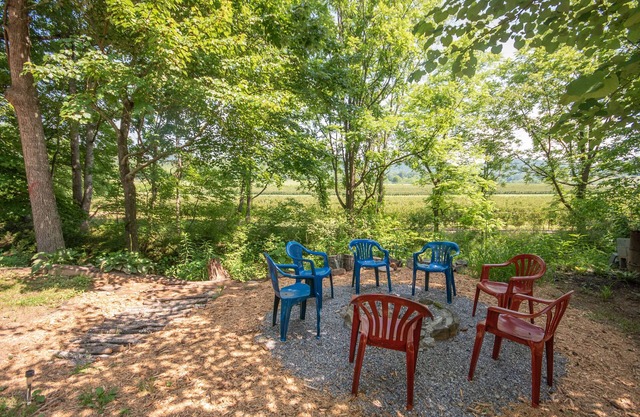 Come and enjoy this one of a kind, beautiful log cabin, motorcyclists welcomed!