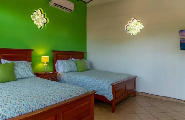 Come and Relax in This Beautiful Villa Surrounded by Birds, Monkeys and Sloths