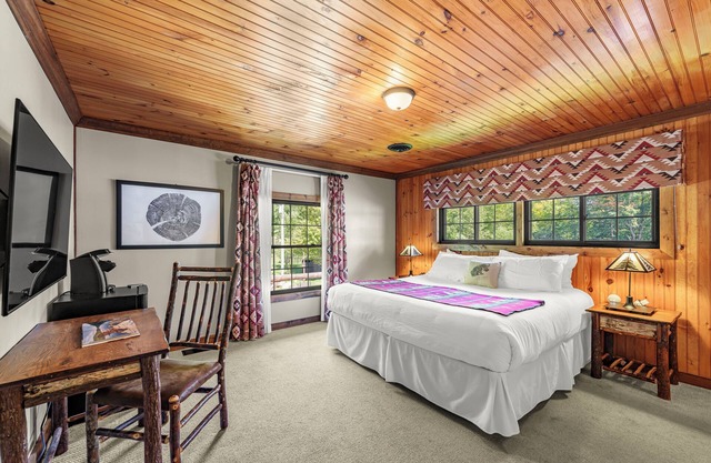 Come stay at Great Pines for amazing views!