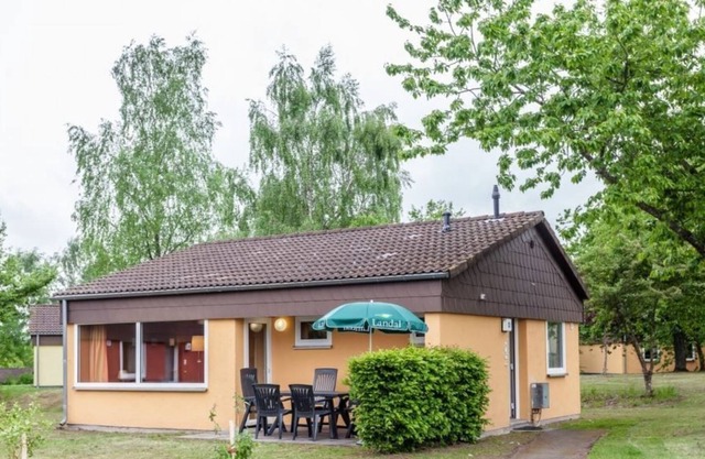 Comfort 6-person bungalow in the holiday park Landal Warsberg