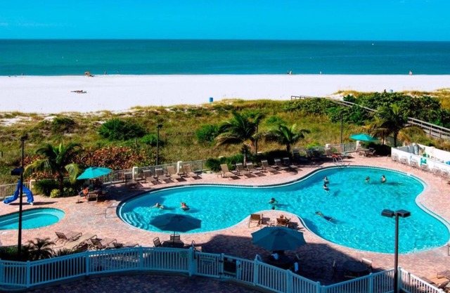 Comfort and Convenience! 3 Spacious Units, FREE Parking, Outdoor Pool!