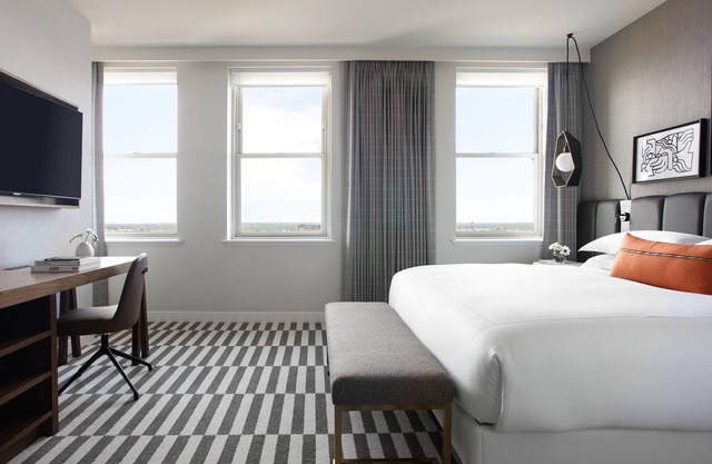 Comfort and Convenience! Pets Allowed, Close to Modern Art Museum of Fort Worth!