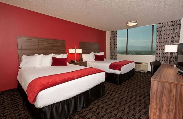 Comfort and Convenience! 3 Convenient Units, Pool, Free Parking