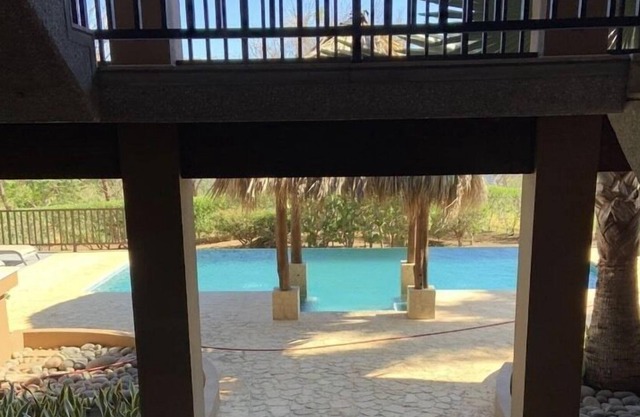 COMFORTABLE BEACH CONDO Costarrican/US citizen owned