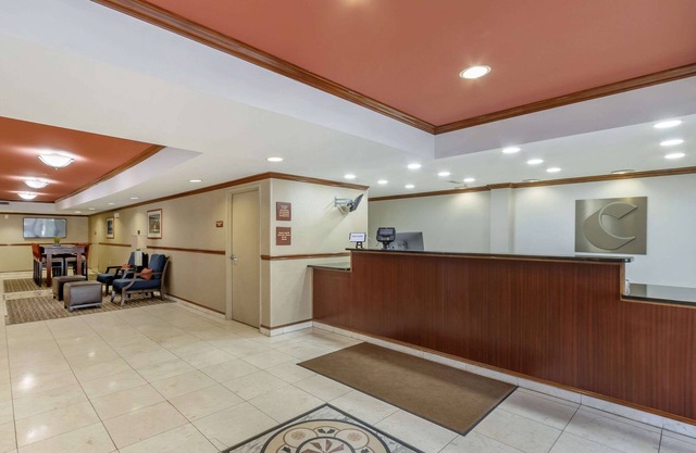 Comfort Inn & Suites Charleston Airport Convention Center