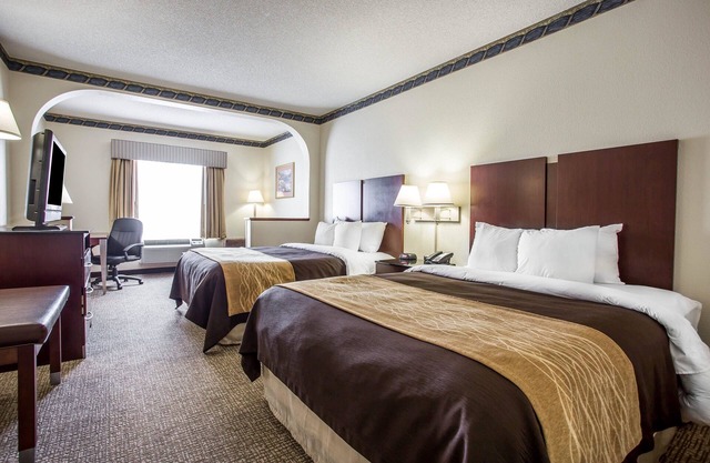 Comfort Inn & Suites Ft. Jackson Maingate