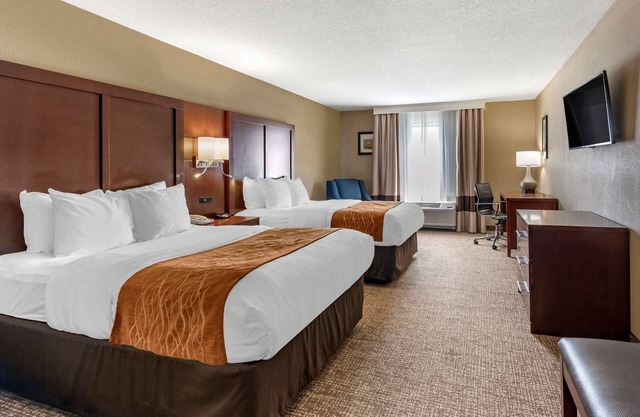 Comfort Inn & Suites Muncie Near University