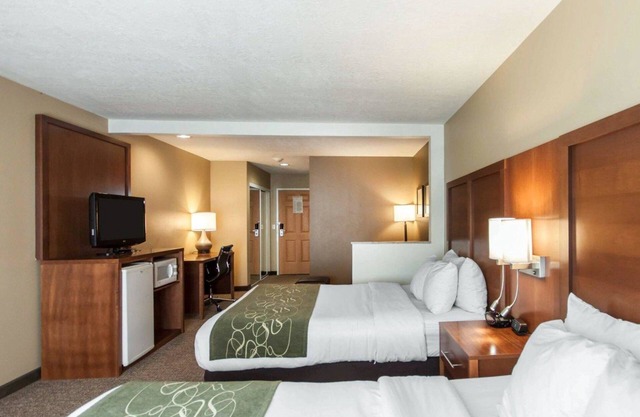 Comfort Suites Airport