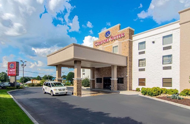 Comfort Suites Knoxville Airport