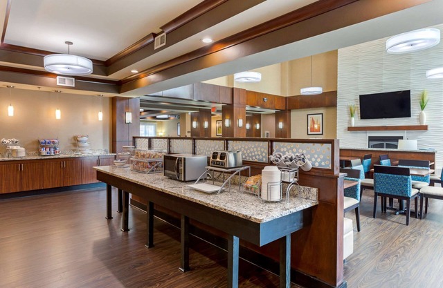 Comfort Suites Little Rock West