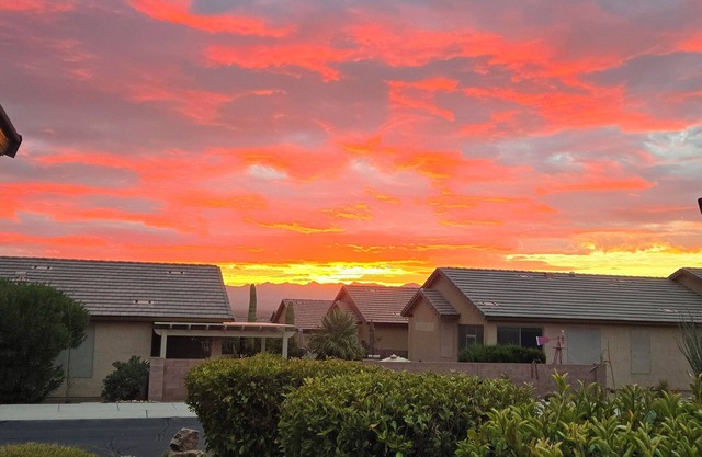 Comfortable 2-bedroom house with WiFi, Las Campanas area ,GV