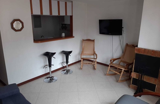Comfortable and city-centered location 1-Bedroom rental unit w/indoor fireplace