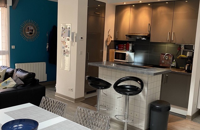 Comfortable apartment, between harbor, beach and town center, 2 to 4 people