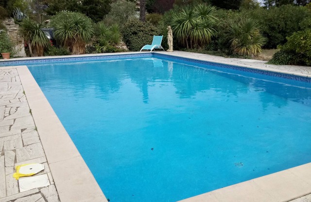 Comfortable apartment/b&b with pool