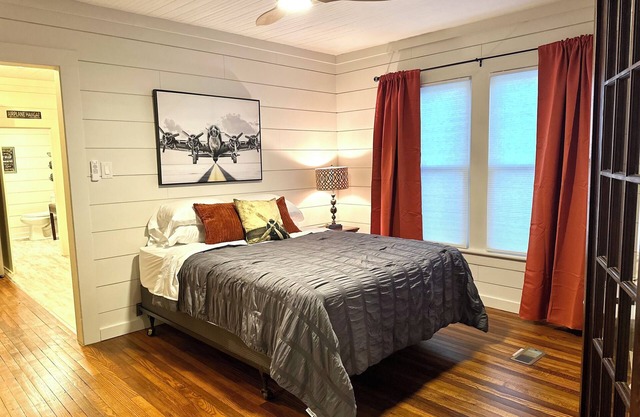 Comfortable apartment, Near Aviation Museum–The Spruce Goose, The Spruce Goose