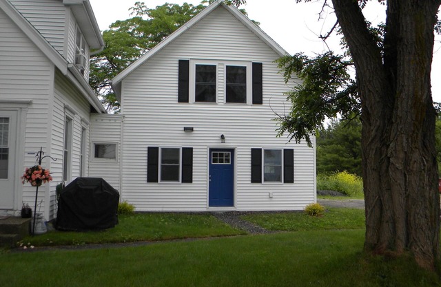 Comfortable, Convenient Apartment/House