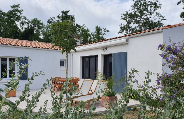 Comfortable house, quiet, for two not from the sea and the village