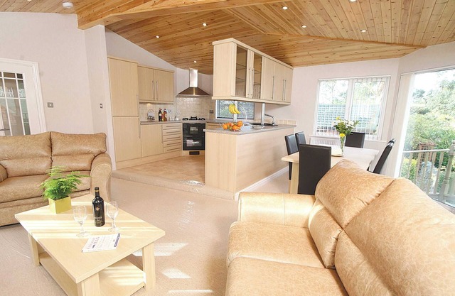 Comfortable lodge with one double with en suite shower and one twin.
