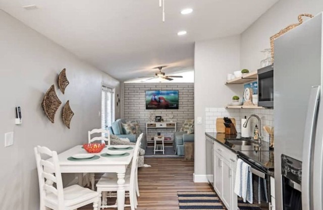 Comfortable , newly remodeled, close to Siesta Key