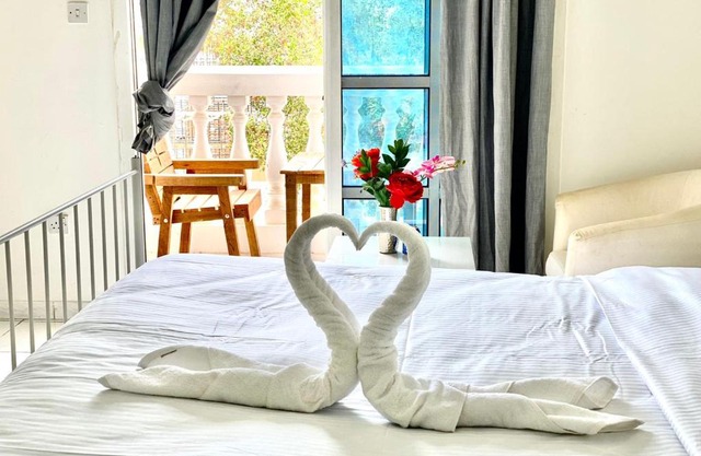 Comfortable Private Rooms in Compound Housing