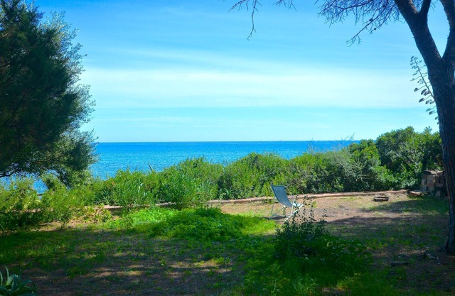 Comfortable Vacation Home “67 Villa con Splendida Vista Mare” on the Sea with Sea View, Balcony, Garden & Terrace; Parking Available