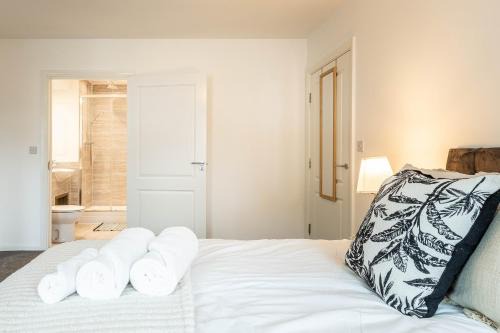 Comfy 2-Bed Flat in Dartford, Kent.