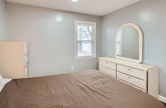 Comfy South ATL Home - Near Airport