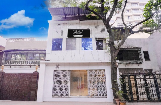 Comfy Stays at Lokhandwala Andheri West