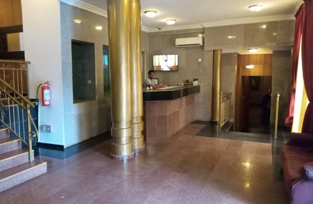 Commordore Hotel