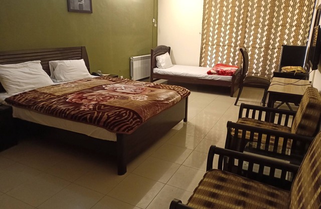 Complete upper floor with central heating system/AC