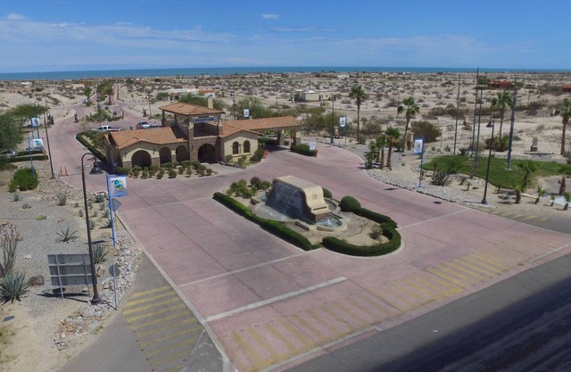 Condo 71-1 100ft From the Sea Of Cortez With WIFI
