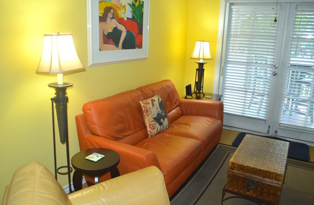 Condo in Old Town Key West's Truman Annex - Pool, Bicycle, Free Parking and WiFi