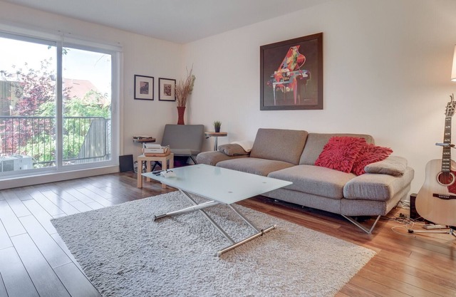 Condo Moderne 2 Chambres 15min du Centre Ville