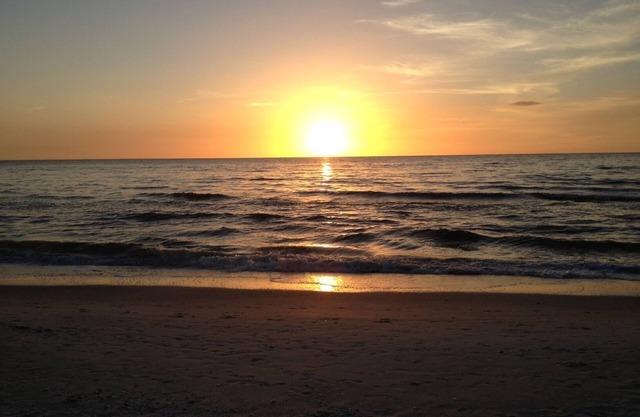 Condo with amazing gulf and beach views and beach accesss