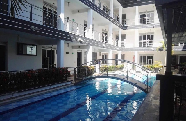 Confort Plaza Hotel