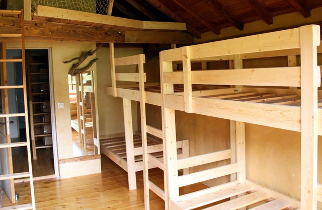 Confortable, ecologically built guesthouse in the heart of the Ecrins mountains.