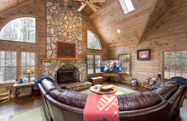 Connies Log Cabin