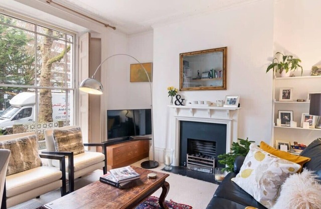Contemporary 1 Bedroom Apartment in Hammersmith
