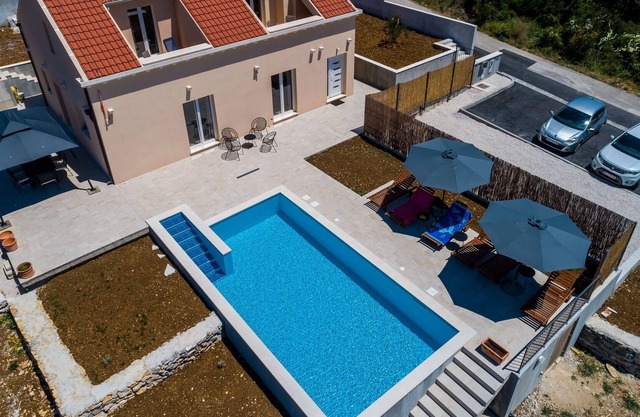 Contemporary Konavle Villa | 3 Bedrooms | Villa Rubea | Swimming Pool | Sea Views