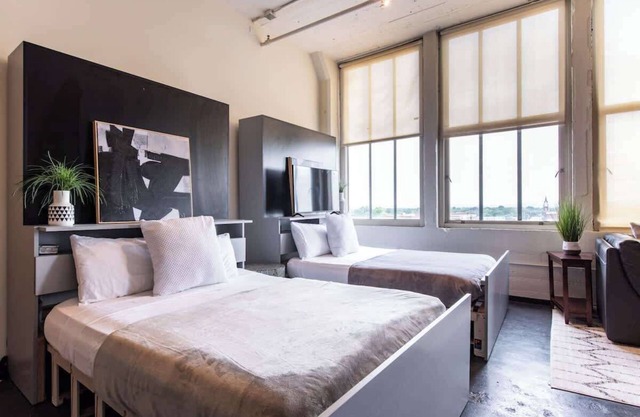 Contemporary Loft on Bourbon Trail w/Amazing View