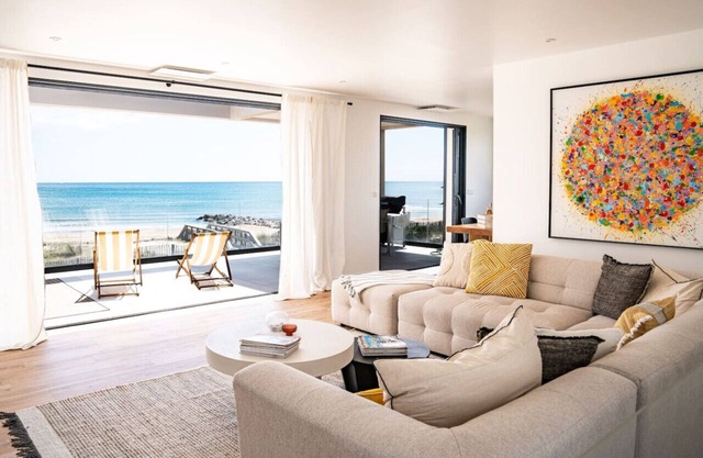 Contemporary villa on the beach of Frontignan plage
