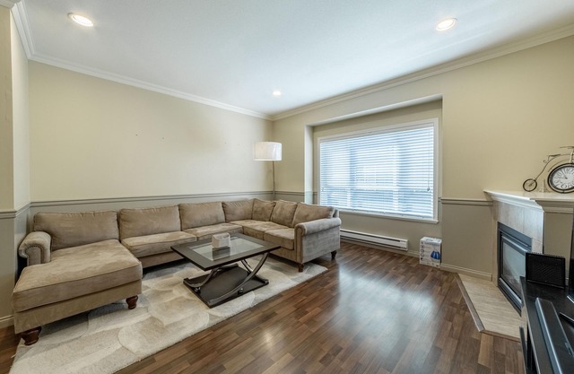 Convenient and Cozy 3 Bedrooms Townhouse Perfect for Family