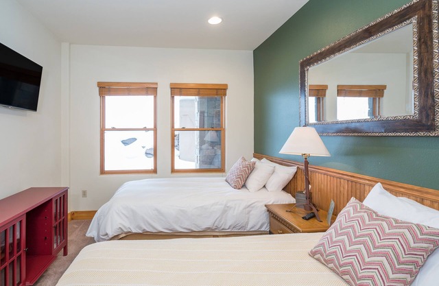 Convenient and Cozy Lock-Off Room With Extra Amenities