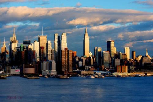 Cool 3 BR for U Near Manhattan View, 15 Min to NYC