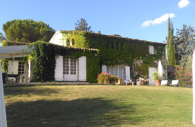 Cool Villa in the hills near Vence