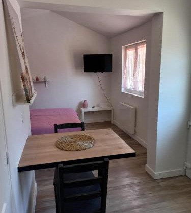 COQUETTE MAISONNETTE