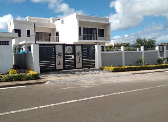 Coquette villa avec piscine