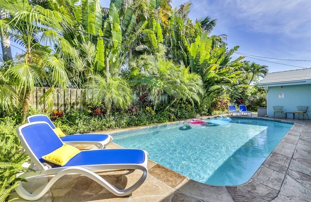 Coral Isle: Heated Pool, Ping-Pong, Near Beach