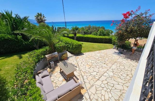 Corfu Glyfada Beach Apartment